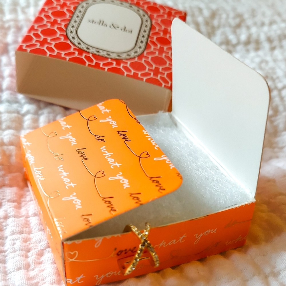 NIB Stella & Dot ear cuff